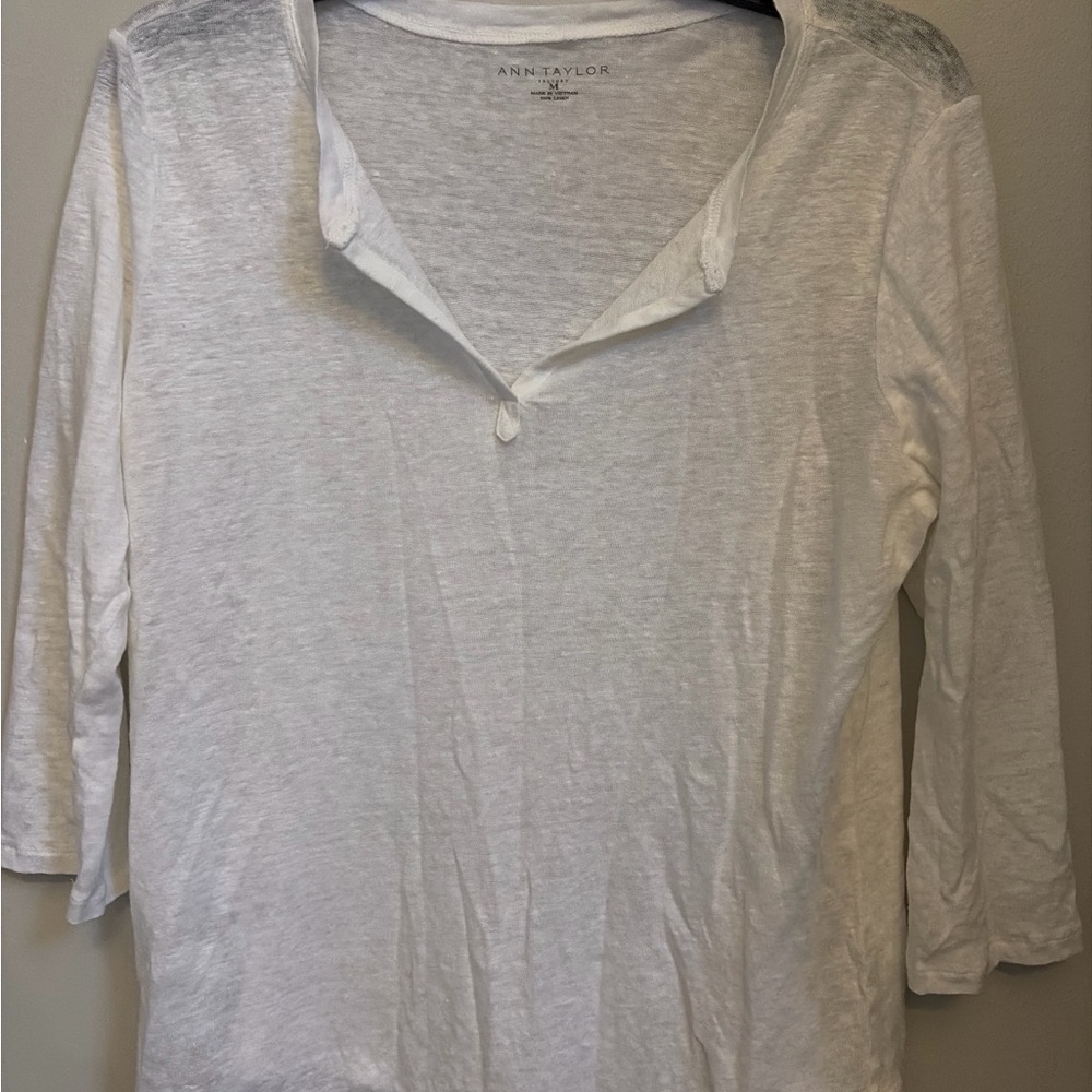 Ann Taylor White Long Sleeve V-Neck Top